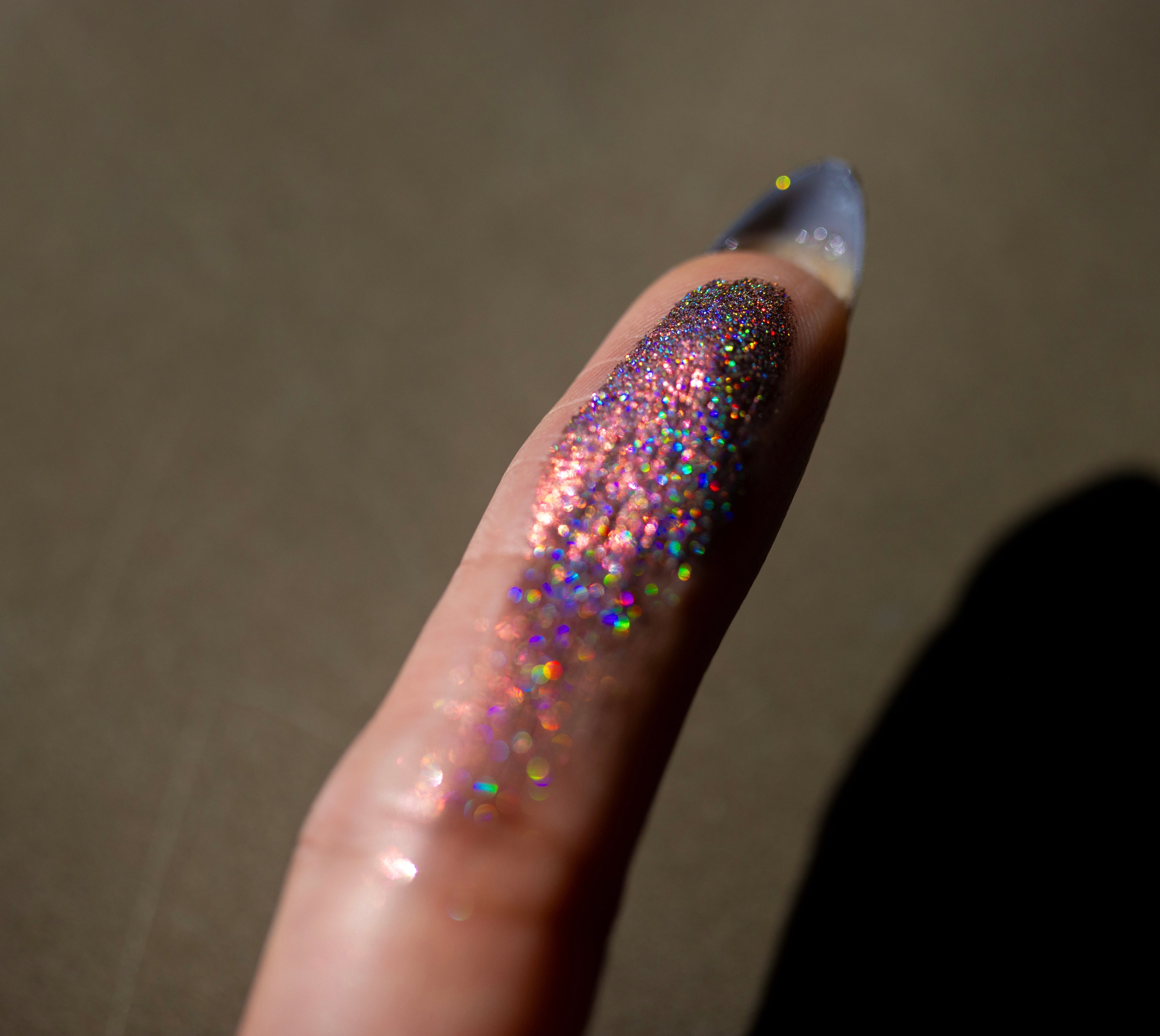 GOLDIE RED HOLO