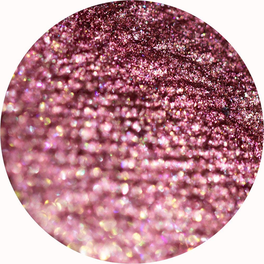 BITE OF AN APPLE - TouchofGlamBeauty