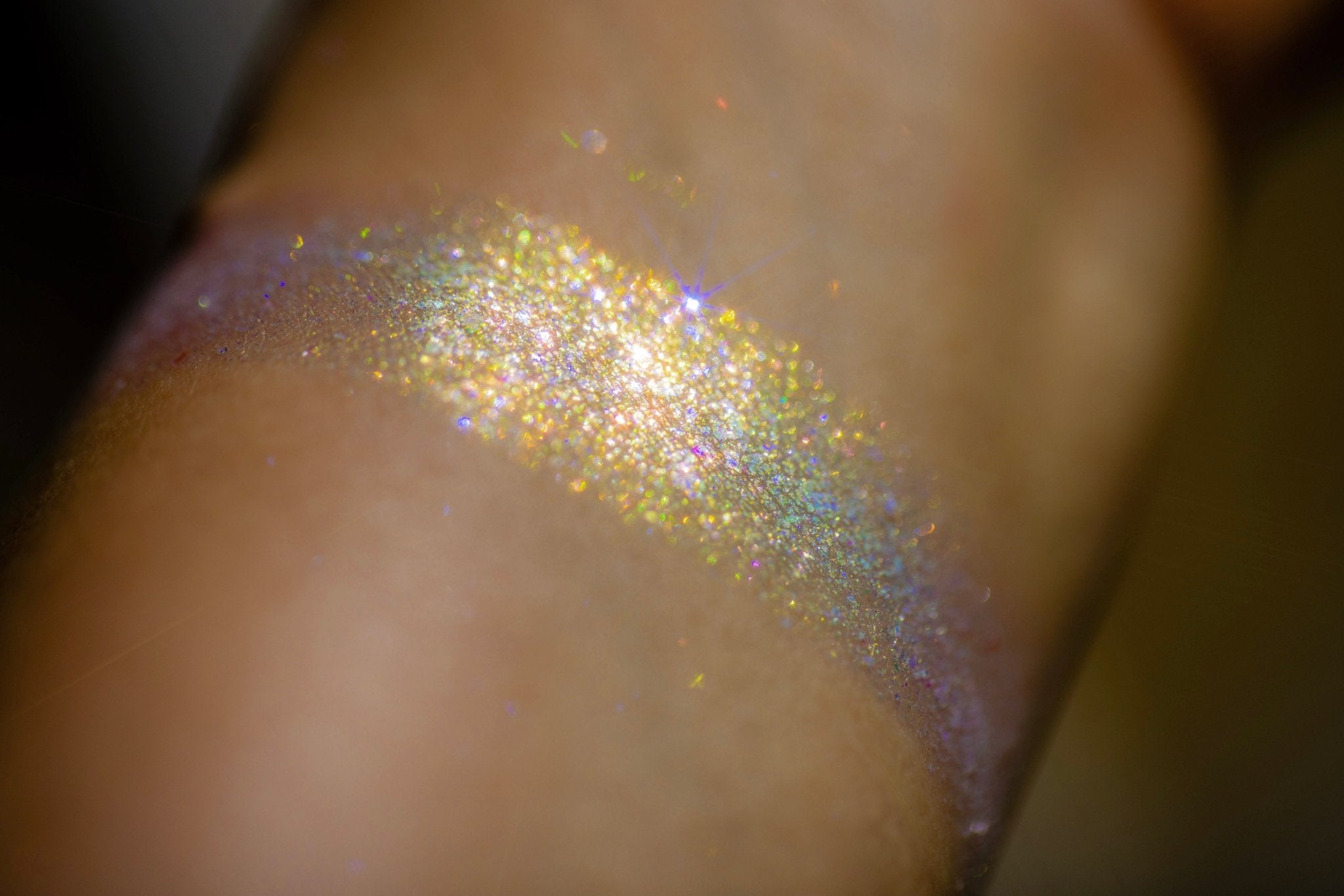 INCANDESCENTFETTI - TouchofGlamBeauty
