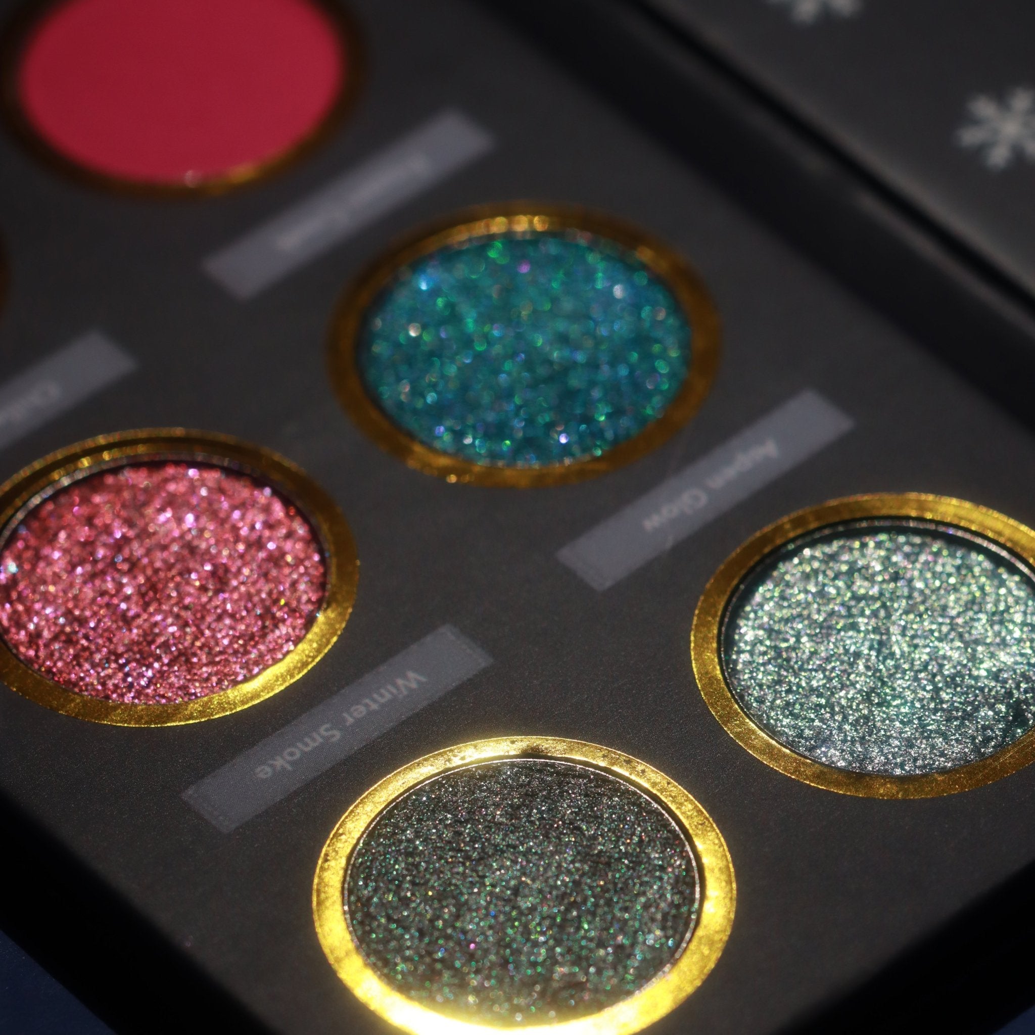 MIDNIGHT IN ASPEN PRESSED EYESHADOW PALETTE - TouchofGlamBeauty